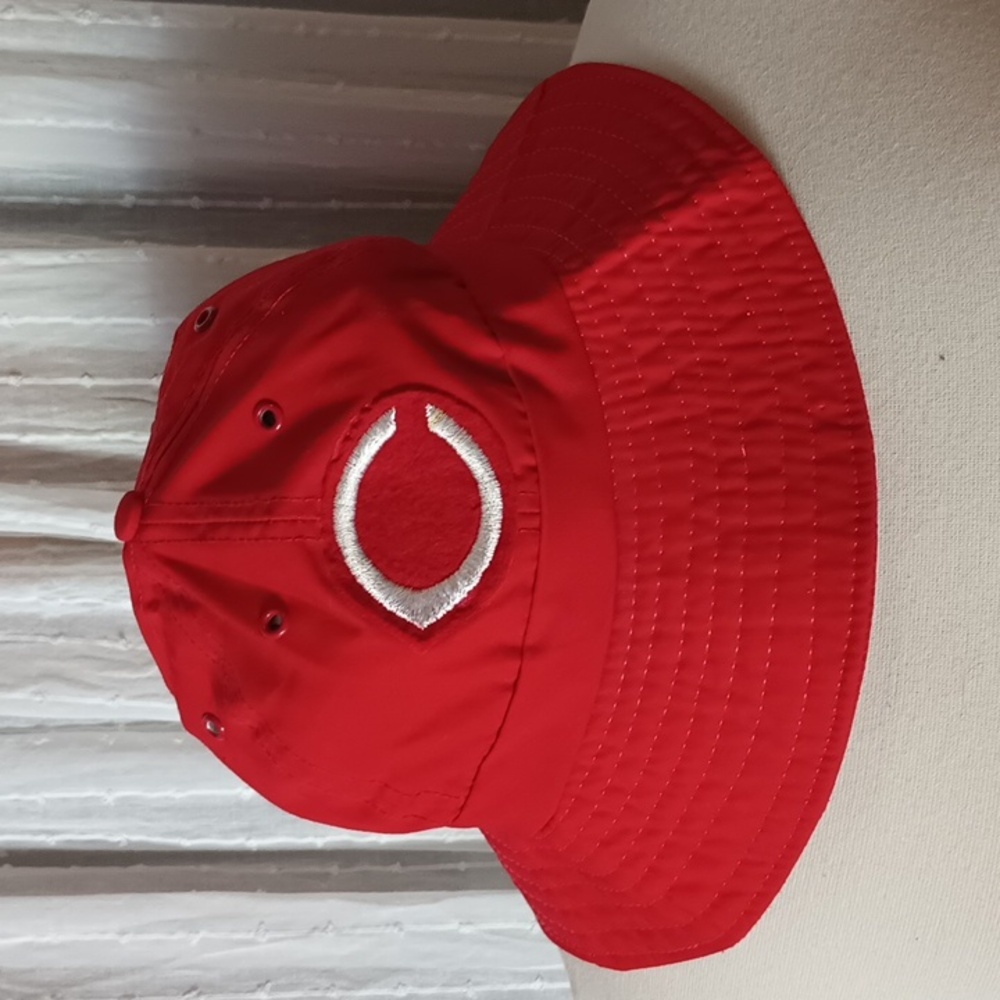 CINCINNATI REDS Baseball Team Logo MLB Vintage Red Bucket Hat Cap Sz Medium